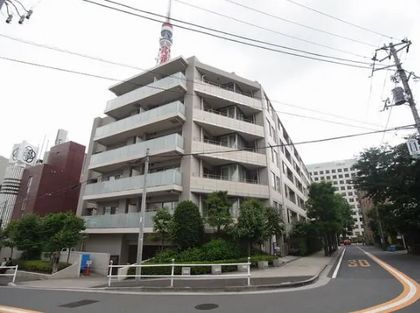1LDK Apartment for Sale in Shiba Park, Minato-ku, Tokyo - Thumbnail 2