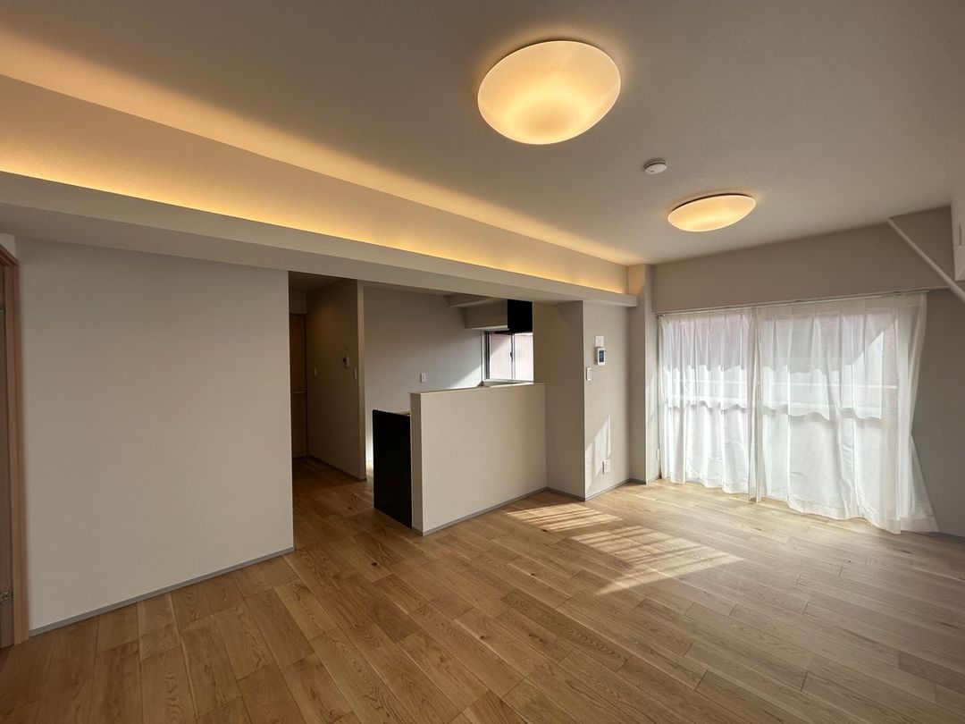 Renovated 3LDK Apartment in Chuo-ku, Fukuoka City - Thumbnail 2
