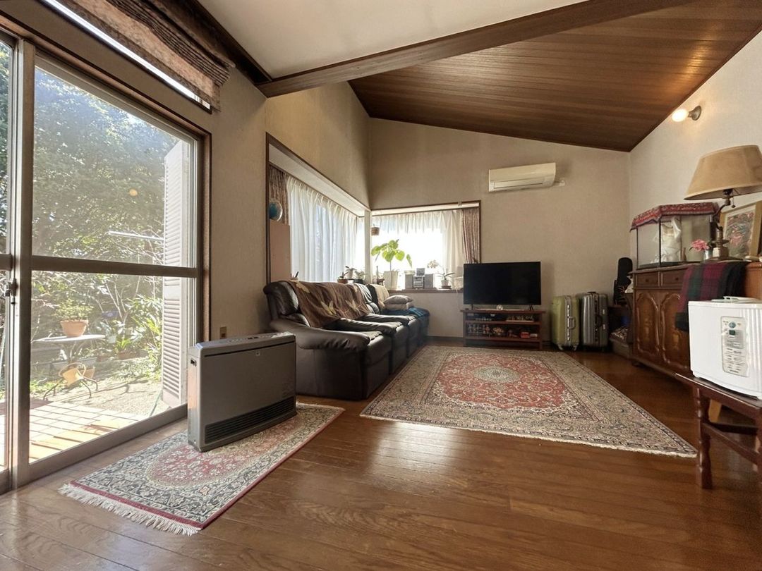6LDK Detached House in Fujisawa, Kanagawa | 109.75㎡, 716.11㎡ Land - Thumbnail 2