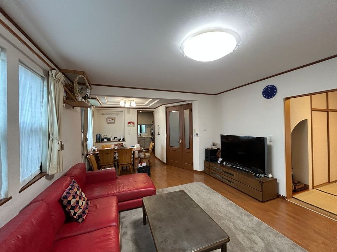 4LDK Detached House for Sale in Matsudo, Chiba - Thumbnail 2