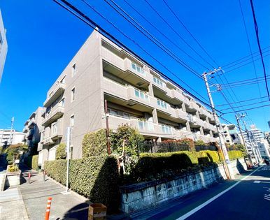 Prestige Meguro Higashiyama 2LDK Apartment for Sale in Tokyo - Thumbnail 2