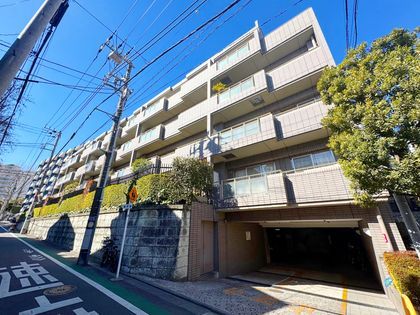 Prestige Meguro Higashiyama 2LDK Apartment for Sale in Tokyo - Thumbnail 4