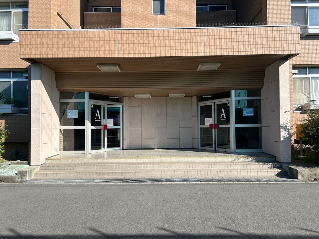 1LDK Apartment for Sale in Nakatsu, Osaka Kita Ward 88.2sqm - Thumbnail 2