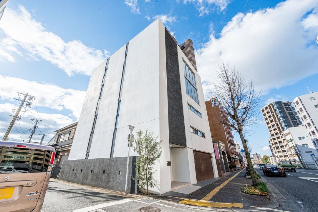 4SLDK House in Jonan Ward, Fukuoka | 356 sqm with Home Elevator - Thumbnail 2