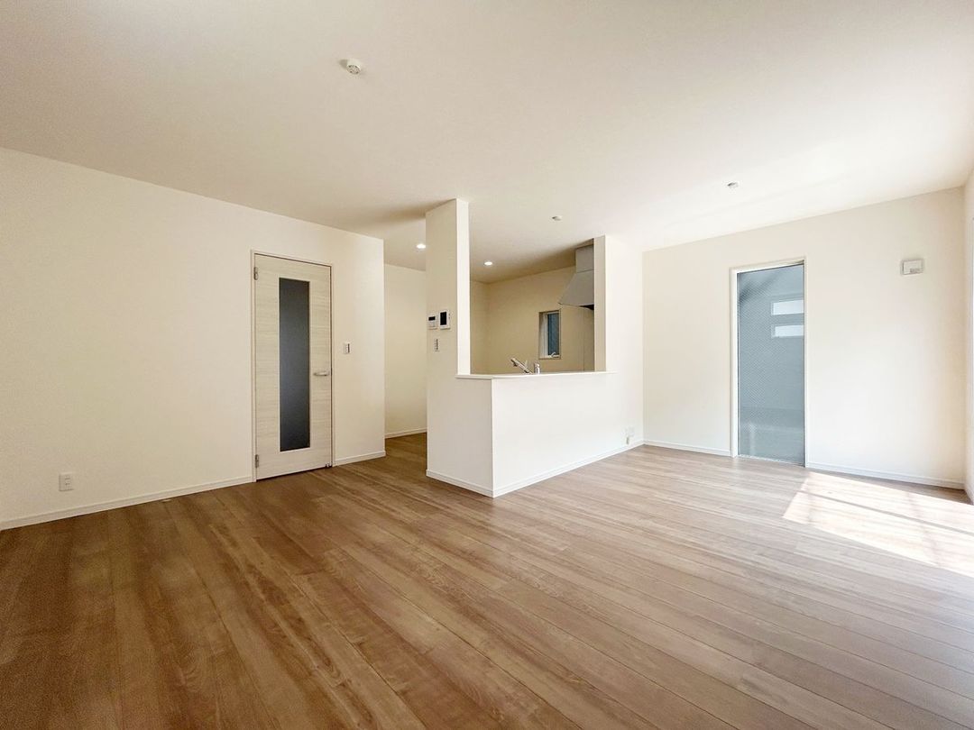 New 3LDK House for Sale in Higashiosaka, Osaka - Thumbnail 2