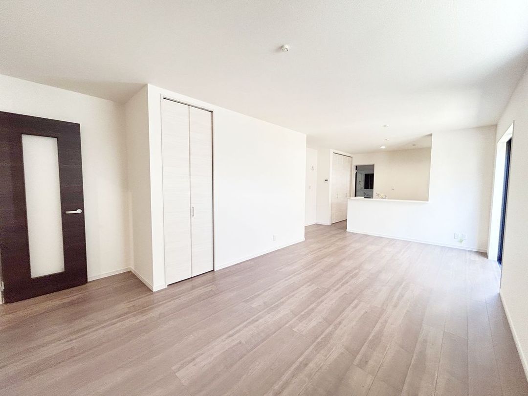 Newly Built 3LDK House in Toyonaka, Osaka - Thumbnail 2