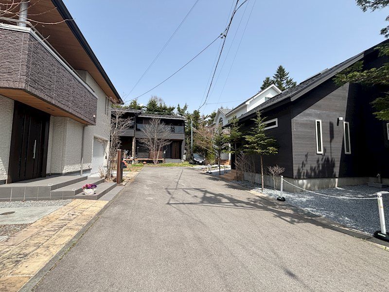 5LDK House for Sale near Karuizawa Station, Nagano - Thumbnail 3
