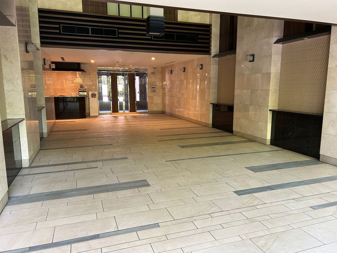 4LDK Apartment for Sale Near Shingu-Chuo Station, Fukuoka - Thumbnail 2
