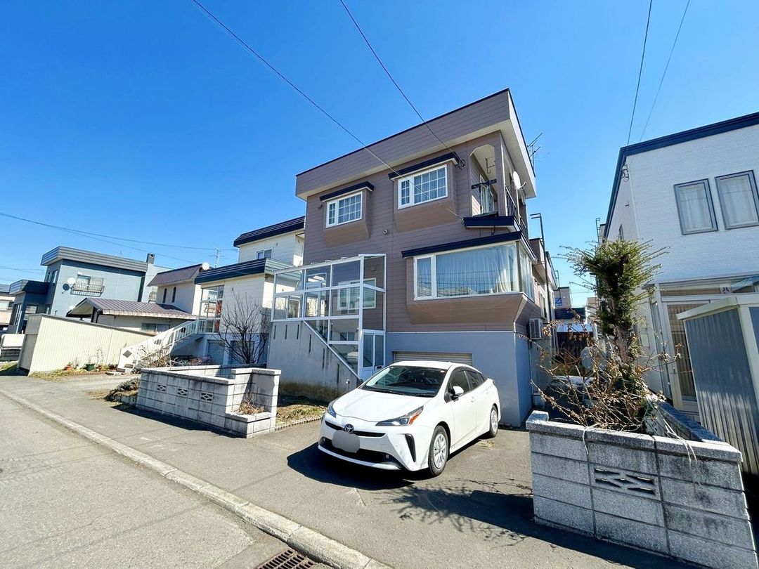 4LDK House for Sale in Sapporo Higashi Ward, Hokkaido - Thumbnail 2