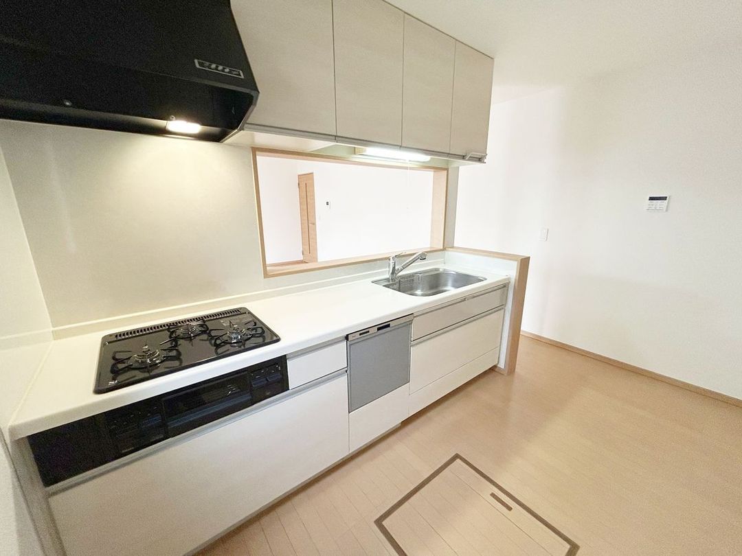 Renovated 4LDK House with Garden in Tokorozawa, Saitama - Thumbnail 2