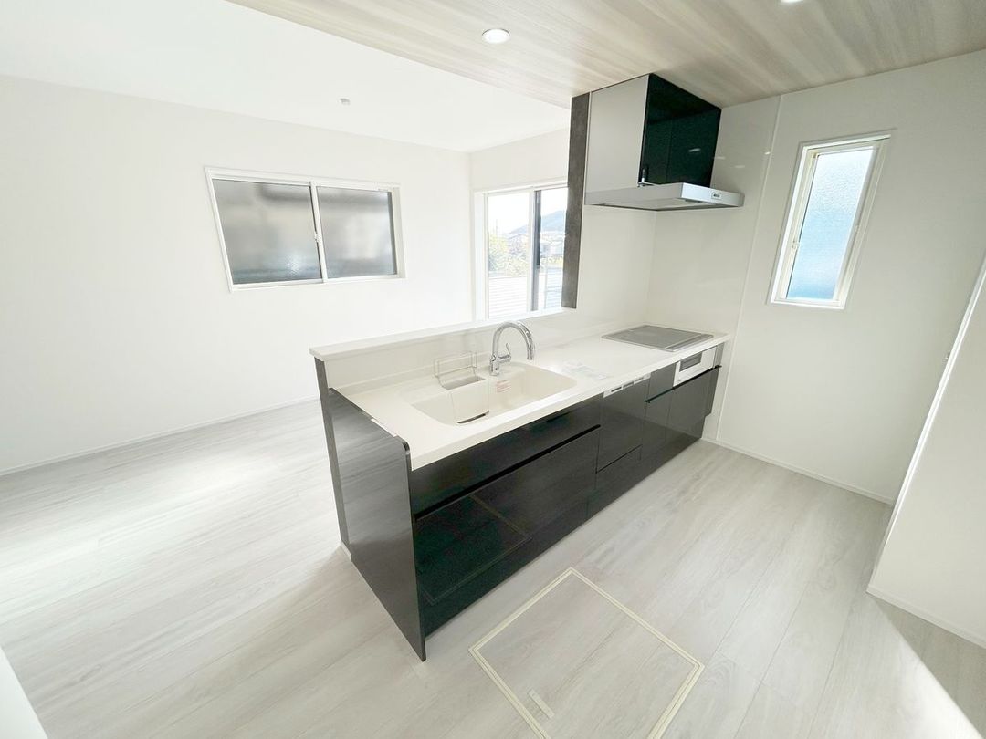 New 2SLDK House in Koi Osako, Nishi-ku, Hiroshima - Thumbnail 2