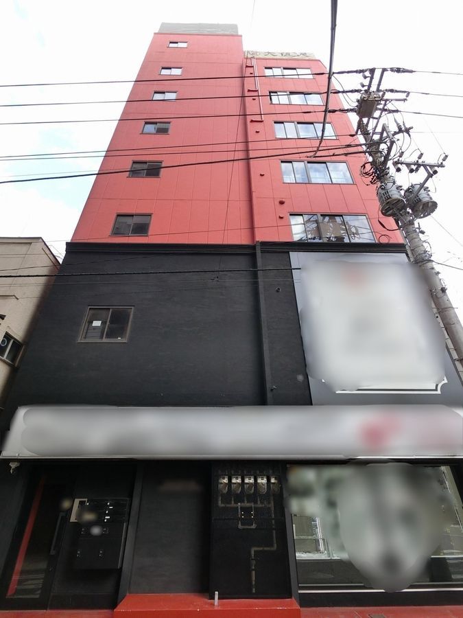 Osakaya Building: 8-Unit Investment Apartment in Yokohama Chuo - Thumbnail 2