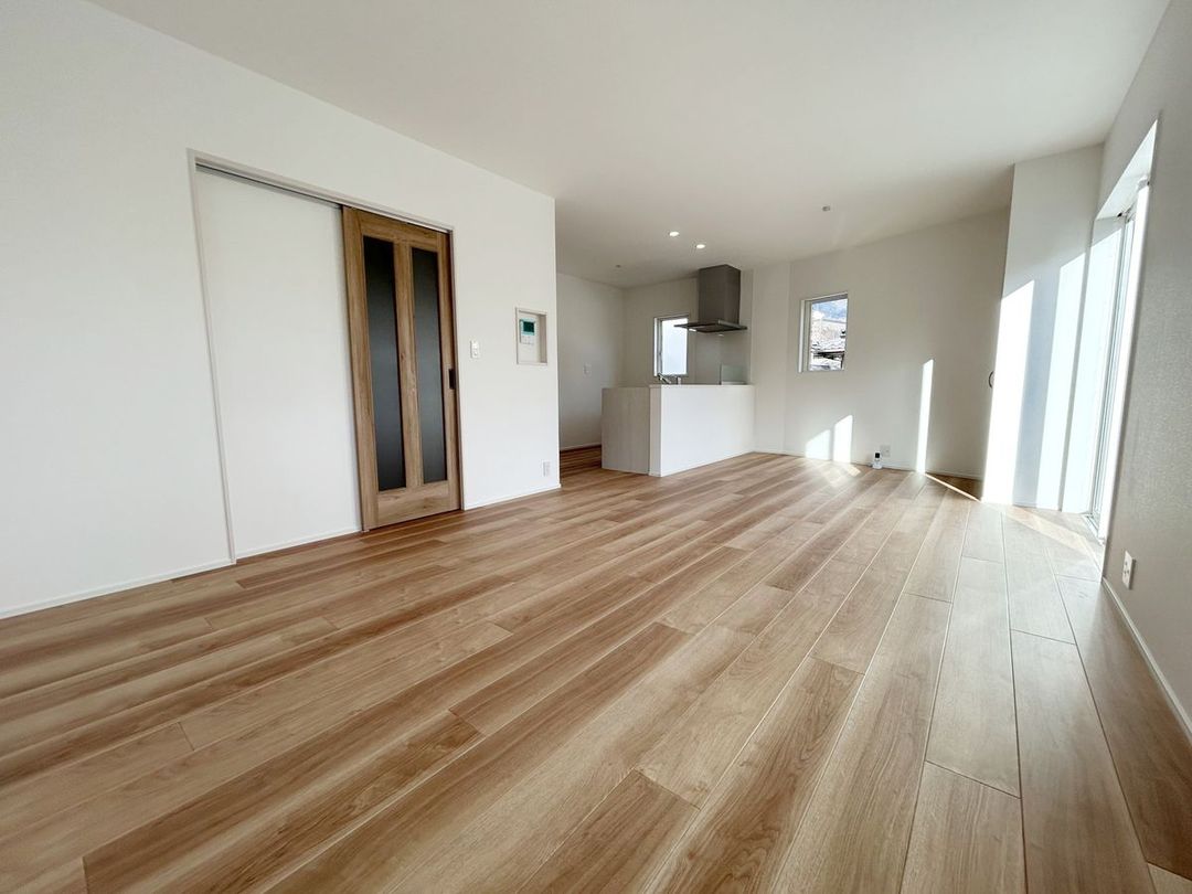 New 4LDK House in Asakita Ward, Hiroshima | 106sqm - Thumbnail 2