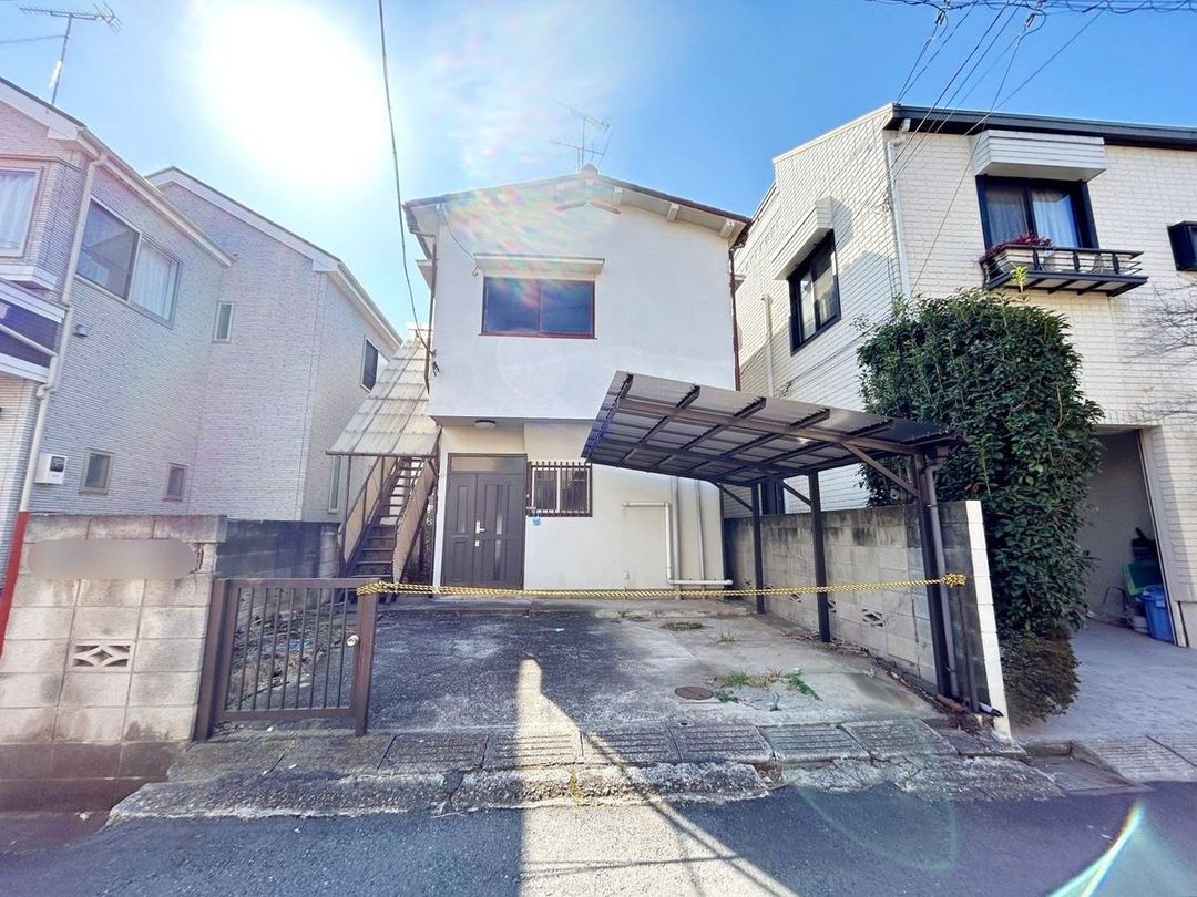 Land for Sale in Nishi-Tsutsujigaoka, Chofu, Tokyo - 85.24 sqm - Image 1