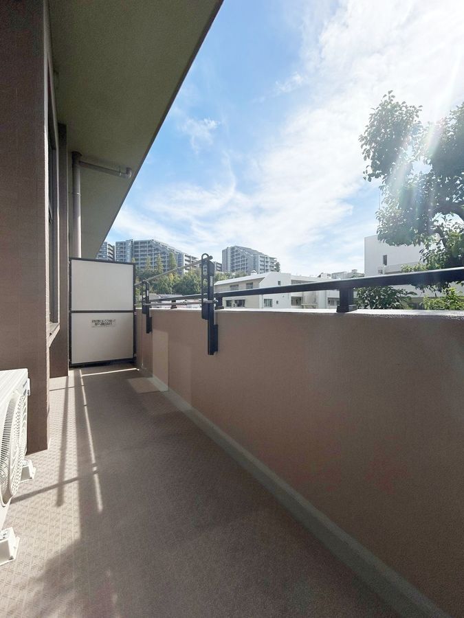 2SLDK Apartment in Famiru Hills Totsuka, Yokohama - Renovated - Thumbnail 2