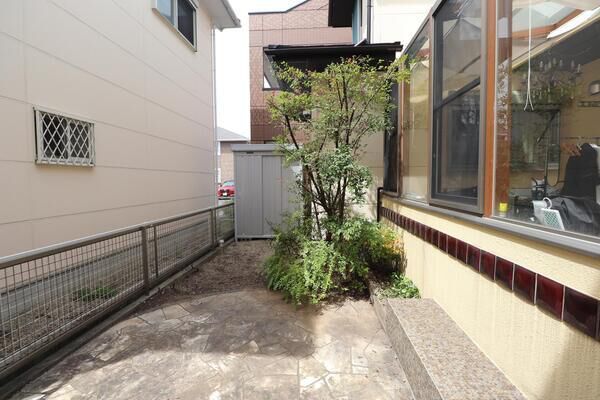 2LDK Pre-owned House in Komaki City, Aichi Prefecture - Thumbnail 2