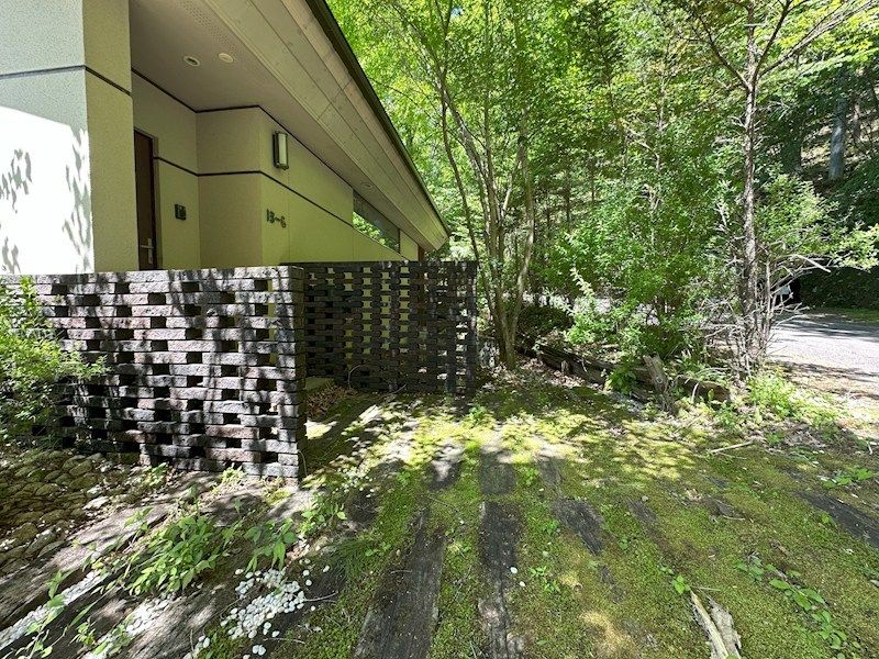 2SLDK House in Minami-Karuizawa with Mount Asama Views - 143m² - Thumbnail 3