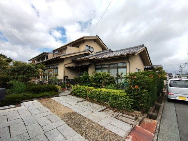 Japanese-Style 4LDK House on Flat Lot in Nagano City - Thumbnail 3