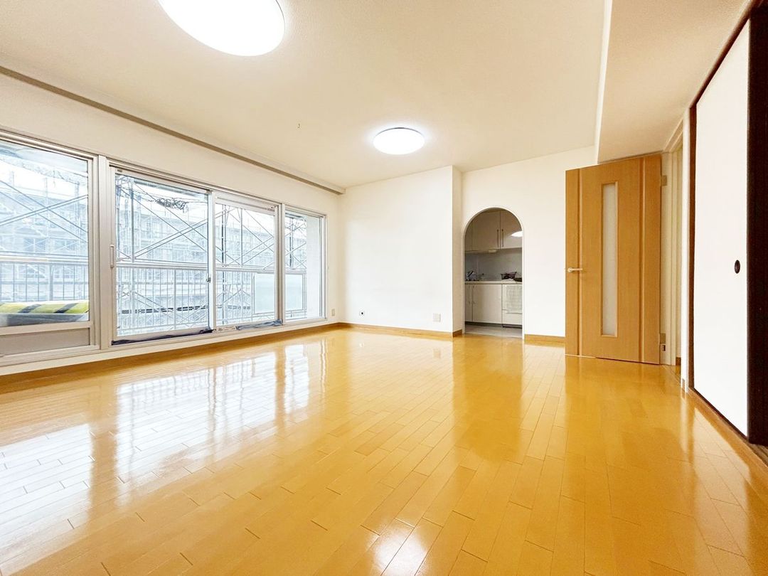 3LDK 90sqm Apartment for Sale in Kohokudai, Yokohama - Thumbnail 2