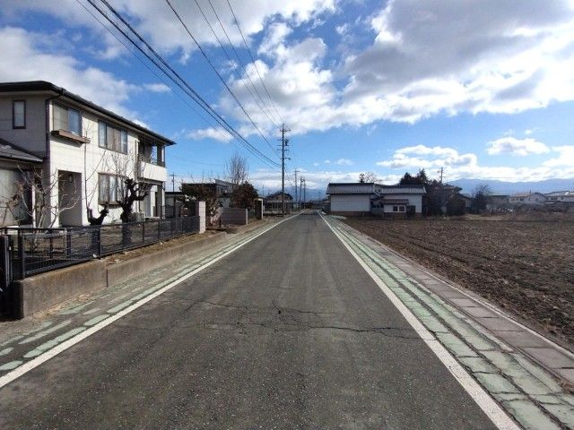 5-Bedroom Single-Story House with Large Garden in Nagano - Thumbnail 3