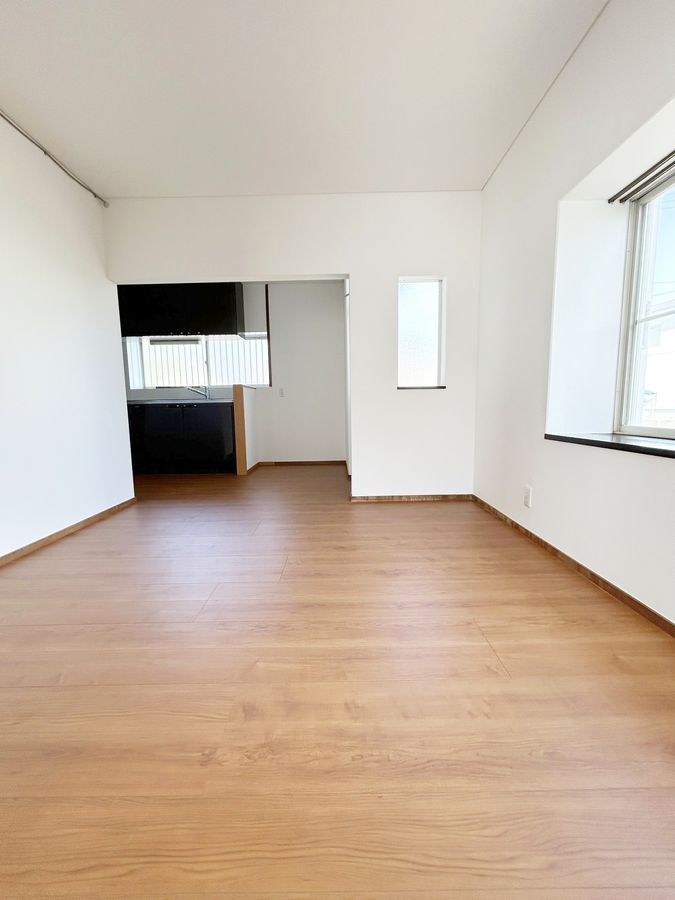 Renovated 5DK Detached House for Sale in Sendai's Shigenobu - Thumbnail 2