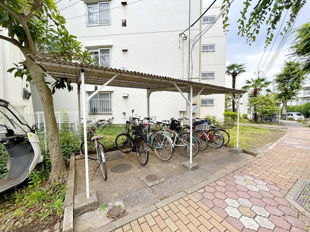 Renovated 3LDK Apartment in Fuchu, Tokyo - 58.23m² - Thumbnail 2
