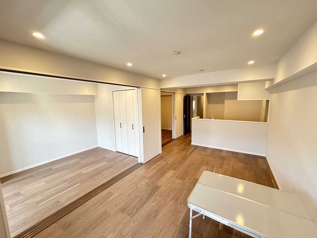 3LDK Apartment for Sale in Minamiyukigaya, Ota Ward, Tokyo - Thumbnail 2