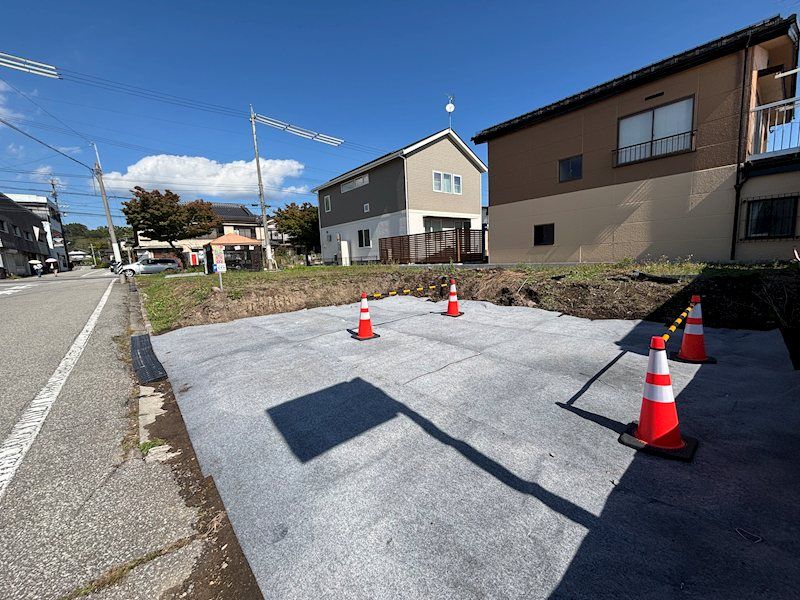 Flat Corner Land for Sale Near Naka-Karuizawa Station, Karuizawa - Thumbnail 4