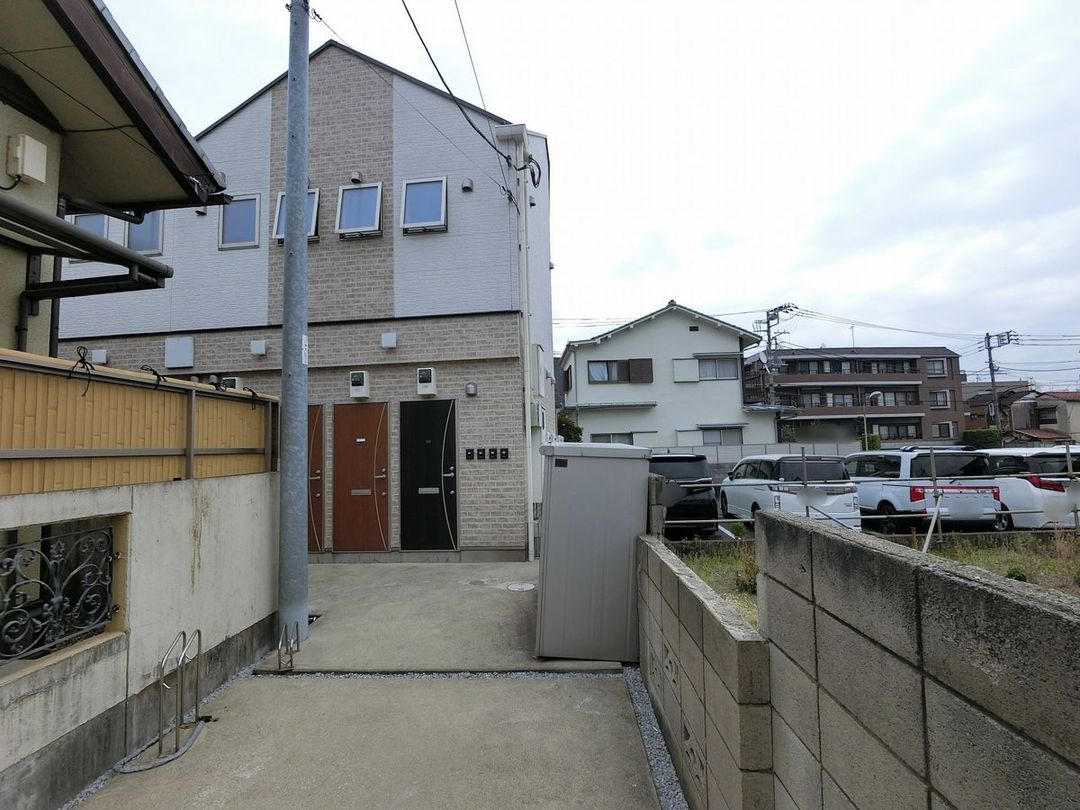 I-Court Ochiai: 14-Unit Investment Apartment in Shinjuku, Tokyo - Thumbnail 2
