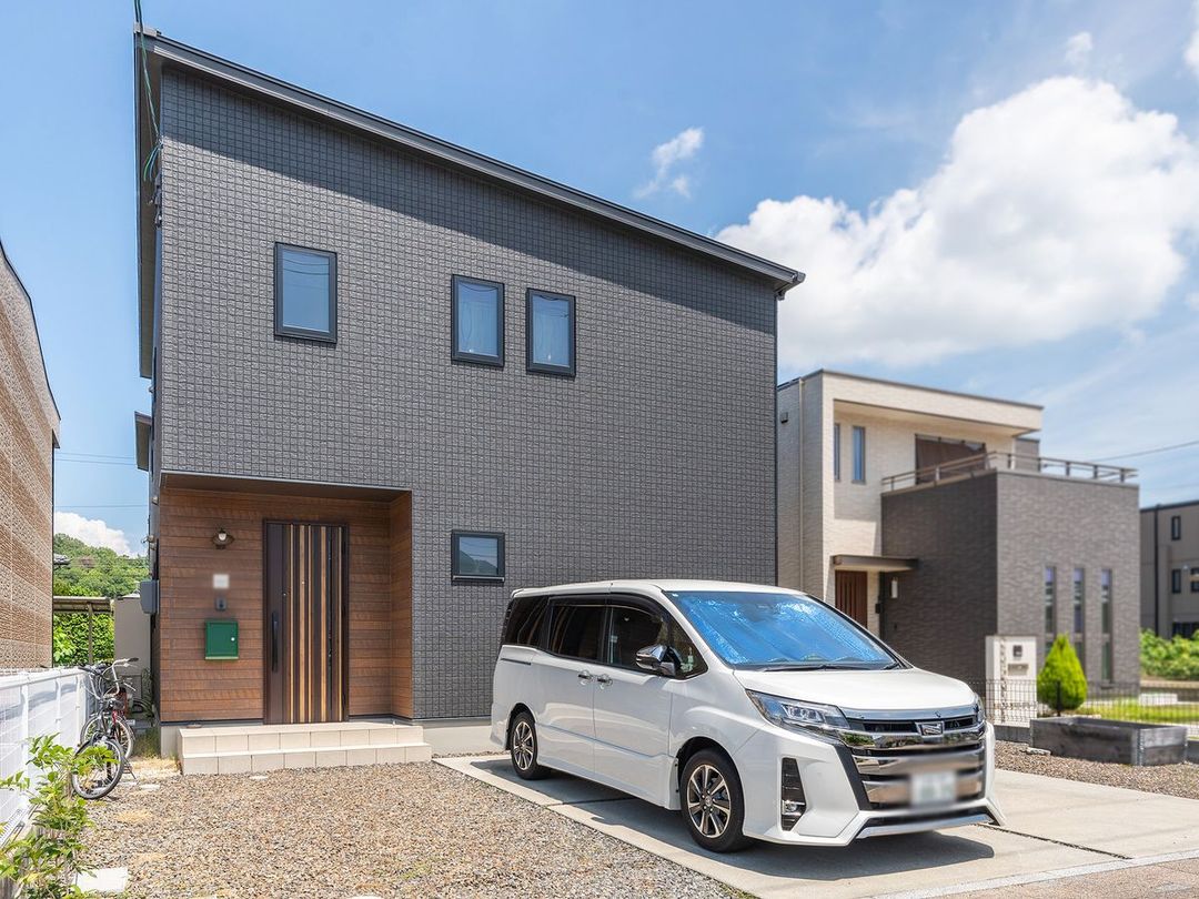 4LDK Detached House in Hatsukaichi, Hiroshima - Thumbnail 2