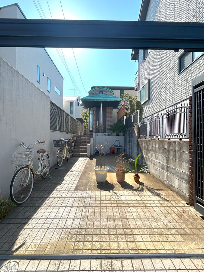 3LDK+S Detached House for Sale in Kunitachi, Tokyo - Thumbnail 2