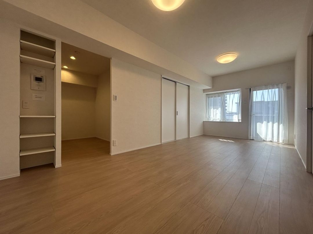 Renovated 3LDK Apartment 71.38sqm in Itoshima City - Thumbnail 2