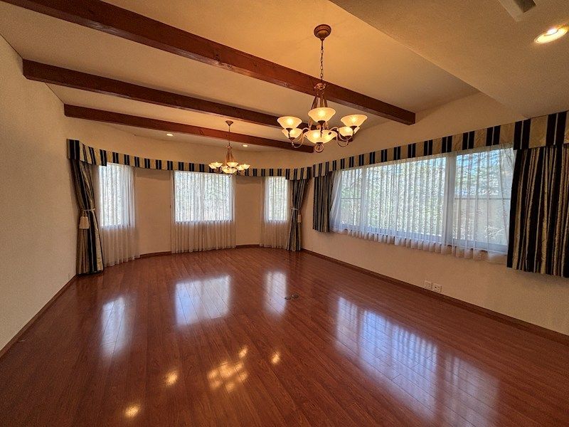 Large 4LDK House on 2,061 Tsubo Lot in South Karuizawa - Thumbnail 3