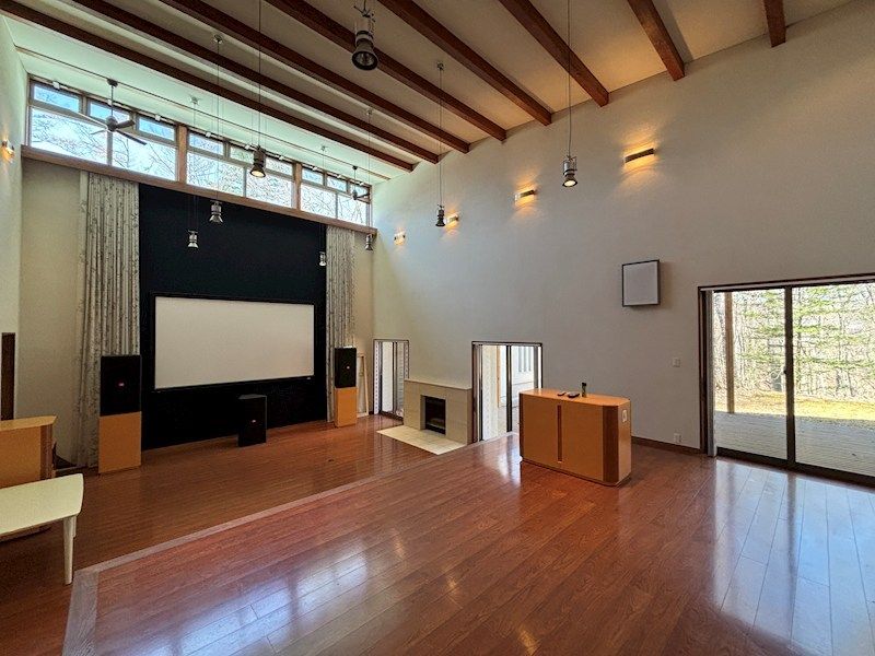 Large 4LDK House on 2,061 Tsubo Lot in South Karuizawa - Thumbnail 2