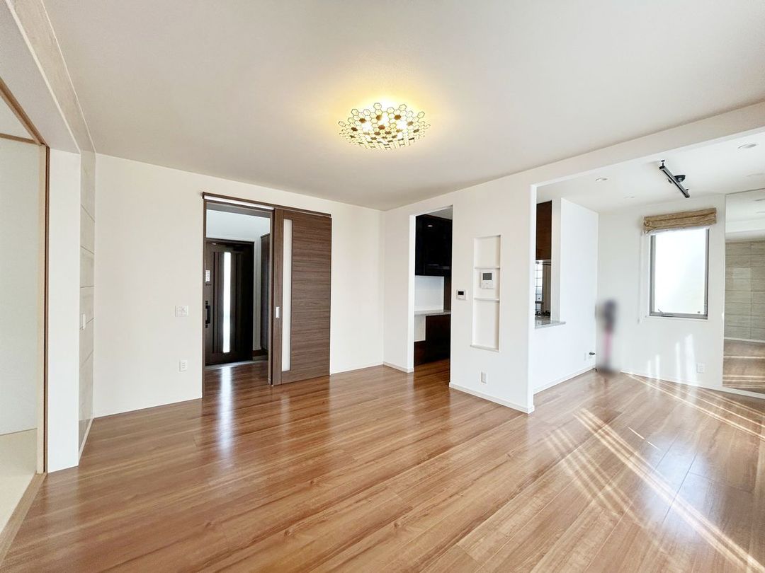 4LDK Corner Lot House in Nagoya Meito Ward | 2015 Build - Thumbnail 2