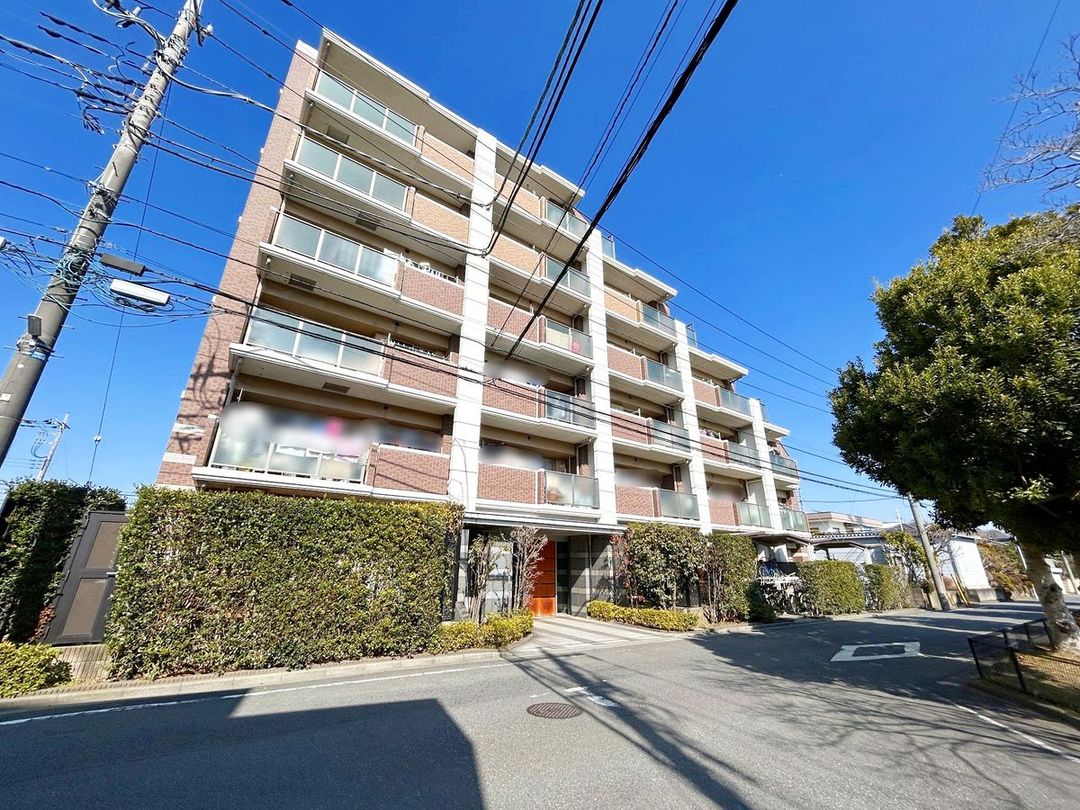 Ambitious Park Keio Horinouchi 3LDK Apartment for Sale in Hachioji - Thumbnail 2