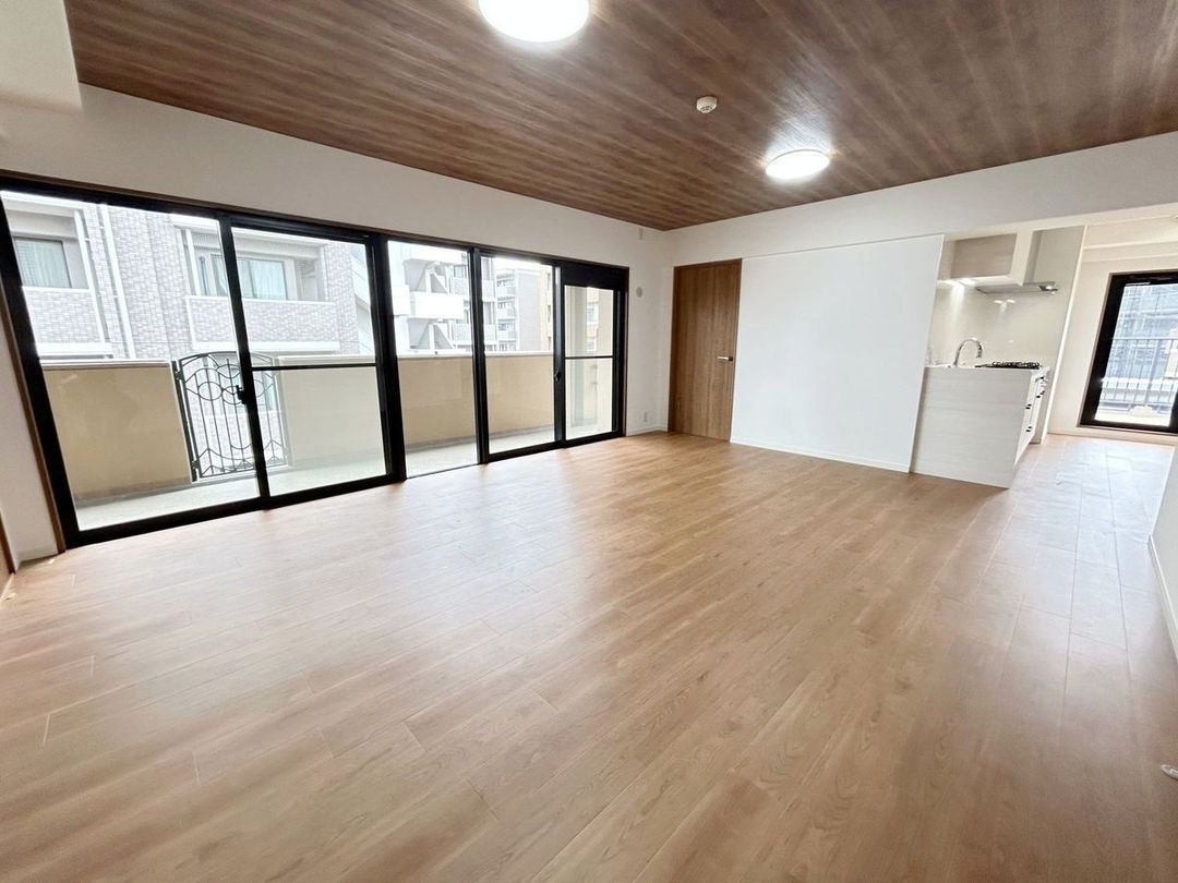 4LDK Apartment for Sale in Onojo City, Fukuoka - Thumbnail 2