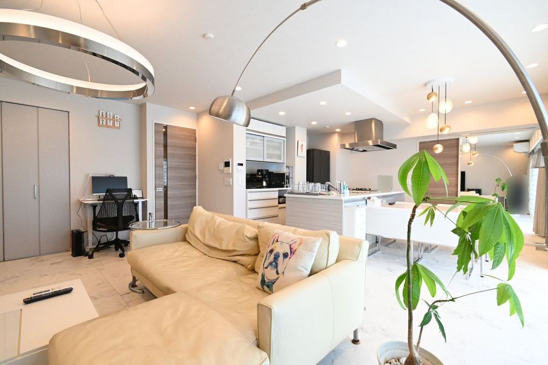 3LDK Apartment for Sale Near Kurashiki Station, 85.25 sqm - Thumbnail 2