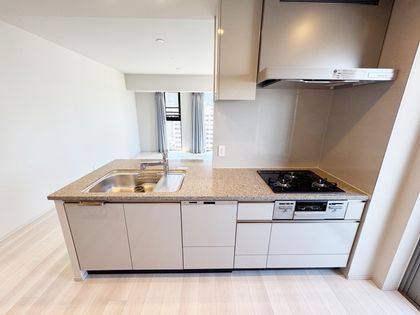 New 2LDK Apartment in Kita-ku, Osaka for Sale - Thumbnail 4
