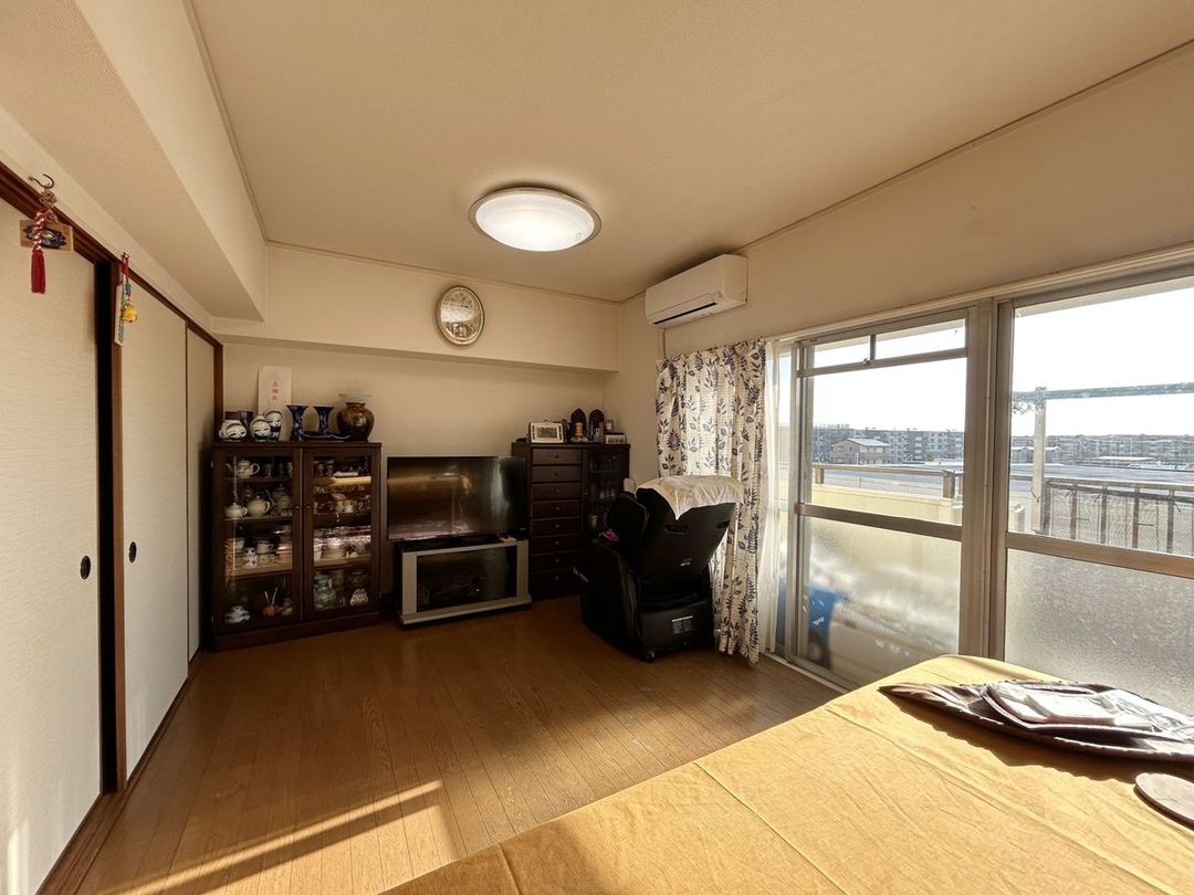 3LDK Apartment for Sale in Nata, Fukuoka City - 68.53 sqm - Thumbnail 2
