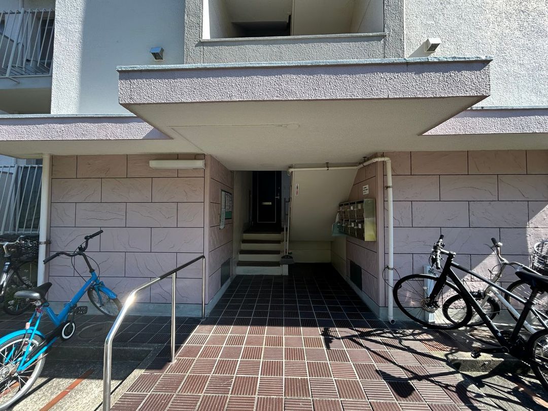 3LDK Apartment for Sale in Taga, Minami Ward, Fukuoka City - Thumbnail 2