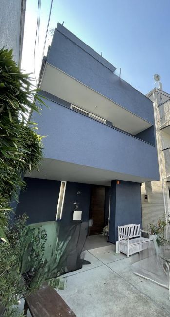 Modern 3SLDK House for Sale in Shirokanedai, Minato-ku - Image 1