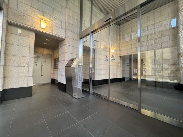 Renovated 1LDK Apartment for Sale in Okurayama, Yokohama - Thumbnail 2