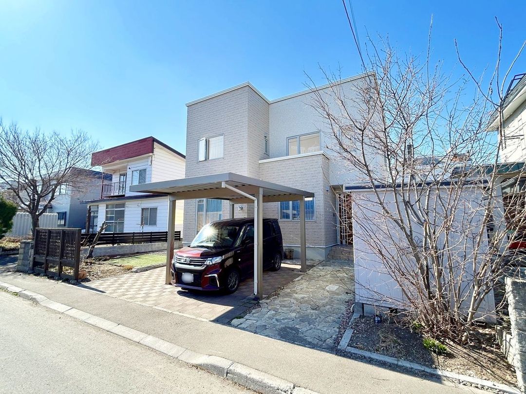 4LDK Detached House in Teine Ward, Sapporo, Hokkaido - Thumbnail 2