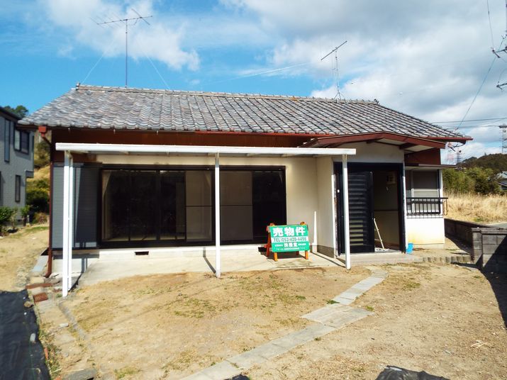 4DK House for Sale in Hizaka, Kakegawa, Shizuoka - 74.33 sqm - Thumbnail 2