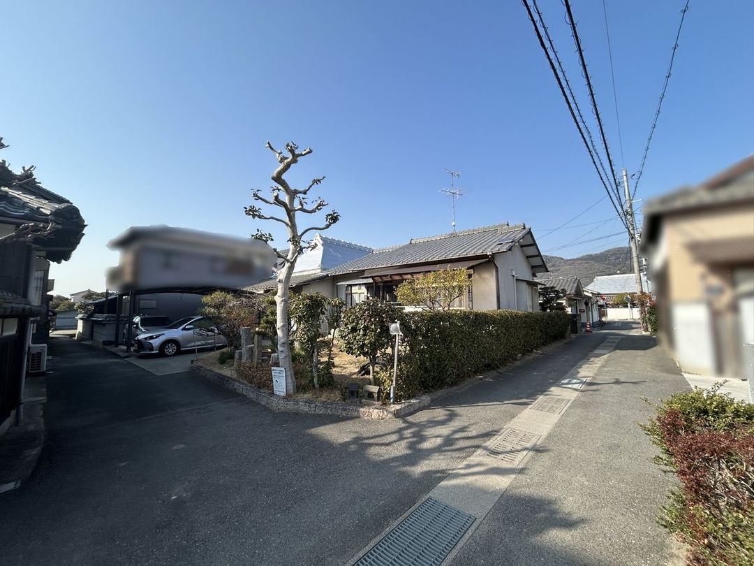9SLDK House for Sale in Okayama City with Large Land - Thumbnail 2