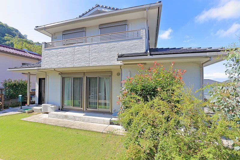 3LDK Detached House with Garden in Hayama, Kanagawa - Thumbnail 2