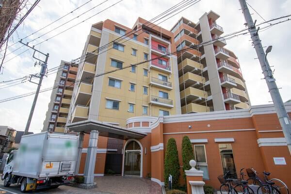 Land City Chofu Tama River Sereno 2SLDK Apartment for Sale - Thumbnail 2