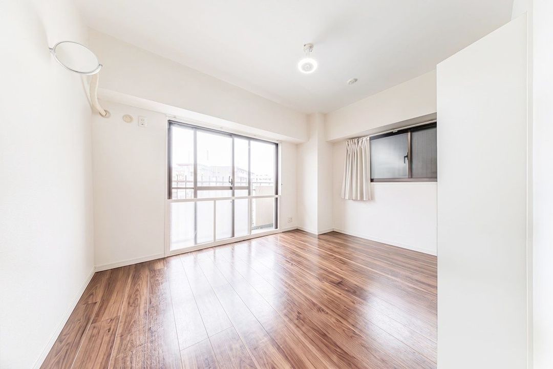 3DK Apartment for Sale in Shinagawa-ku, 58.36m² - Thumbnail 2