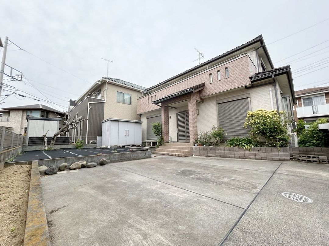 3LDK Detached House for Sale in Yashio, Saitama - Thumbnail 2